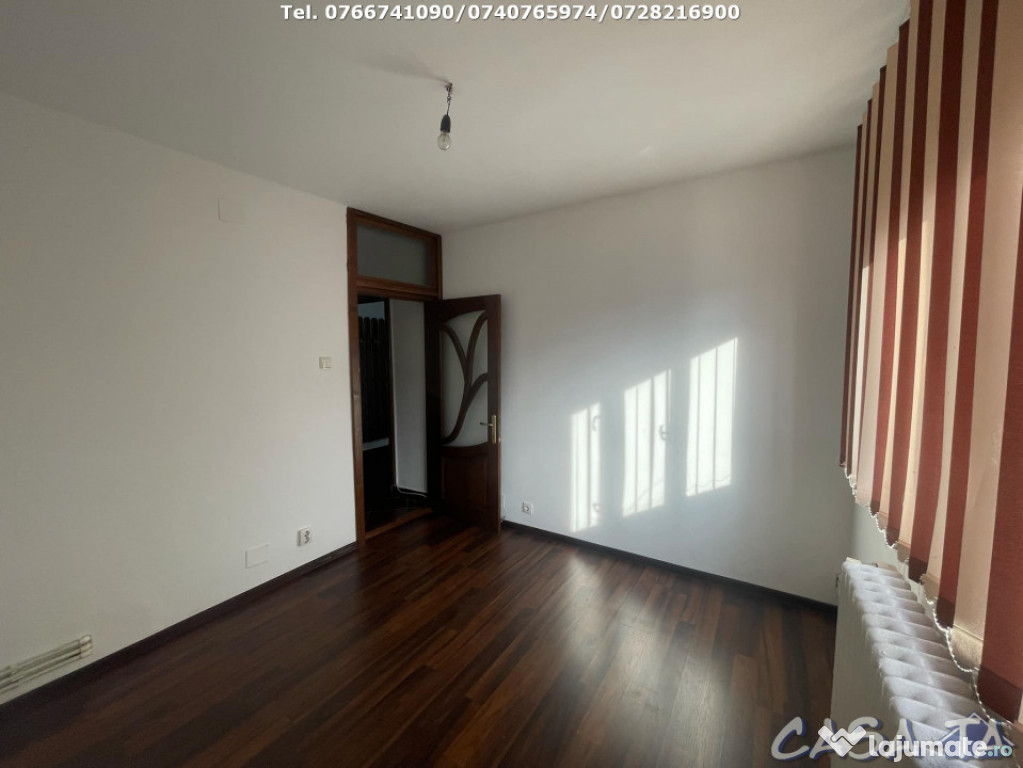 Apartament 2 Camere, Etaj 3, Strada Dacia - Zona Mall