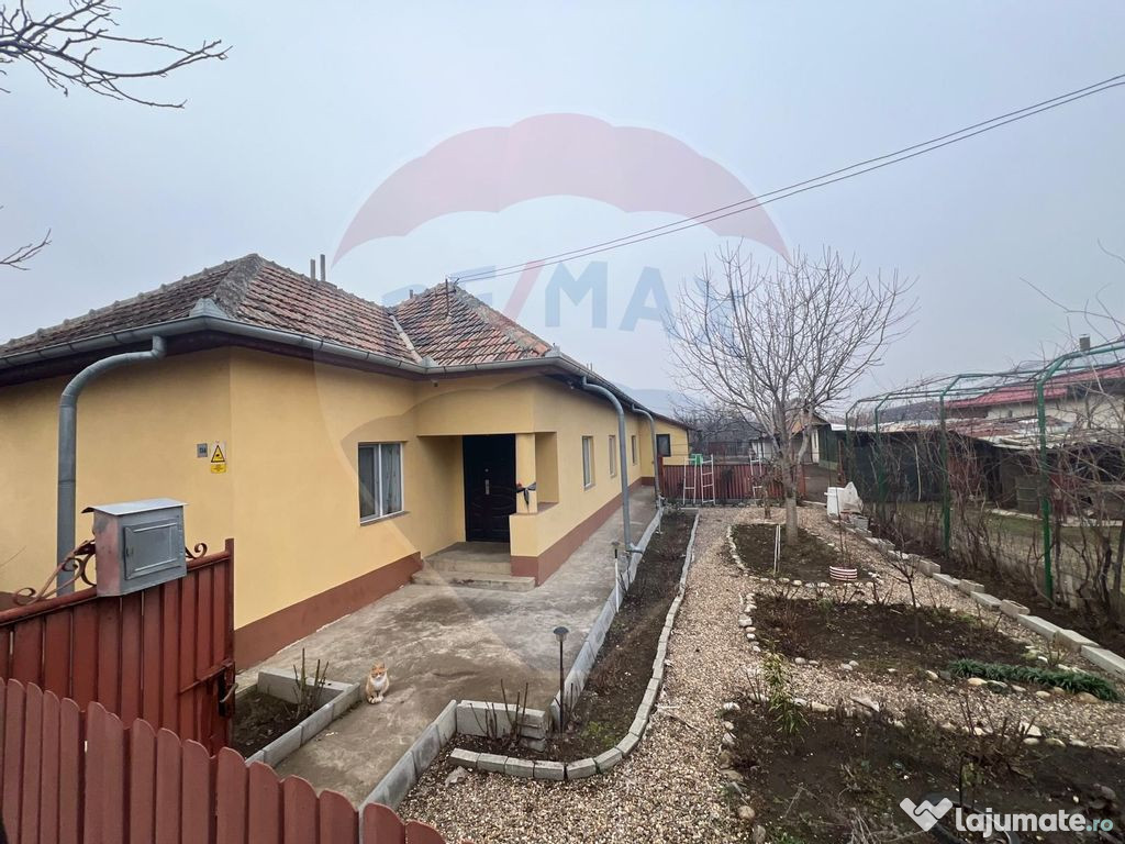 Casă / Vilă cu 6 camere de vânzare în zona Ultracentral