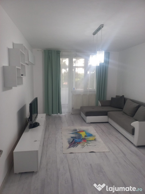 Vand apartament, 2 camere, Teilor semidecomandat, etajul 2 din 4