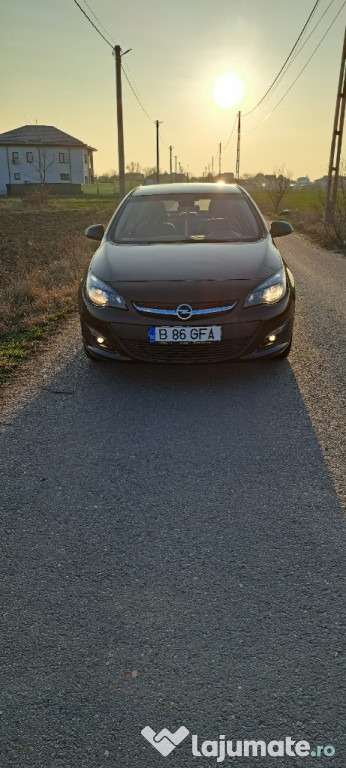 Opel Astea j Sedan