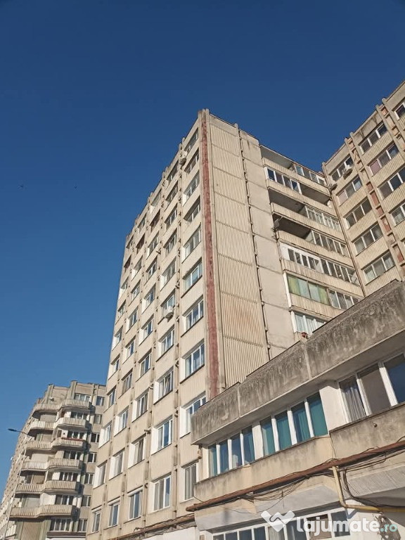 De vânzare apartament cu 3 camere în Sfântu Gheorghe