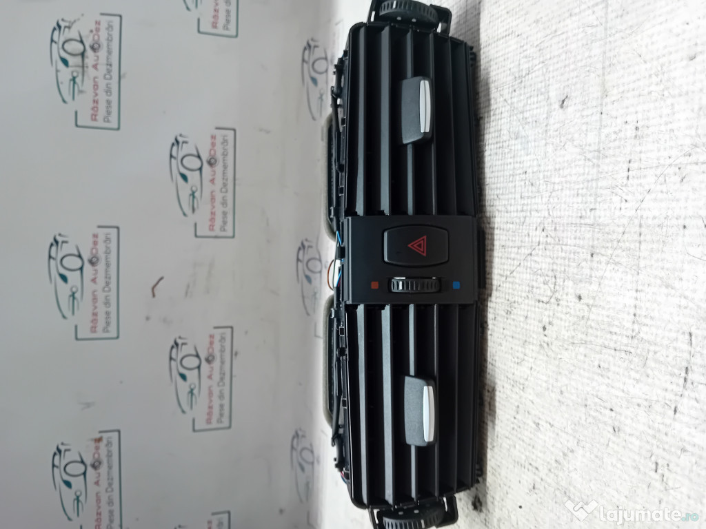 Grila ventilatie stanga Volkswagen Golf 6 Plus 2009