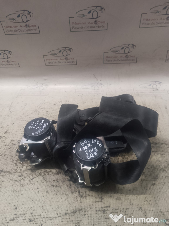 Macara geam dreapta fata Volkswagen Jetta 2012
