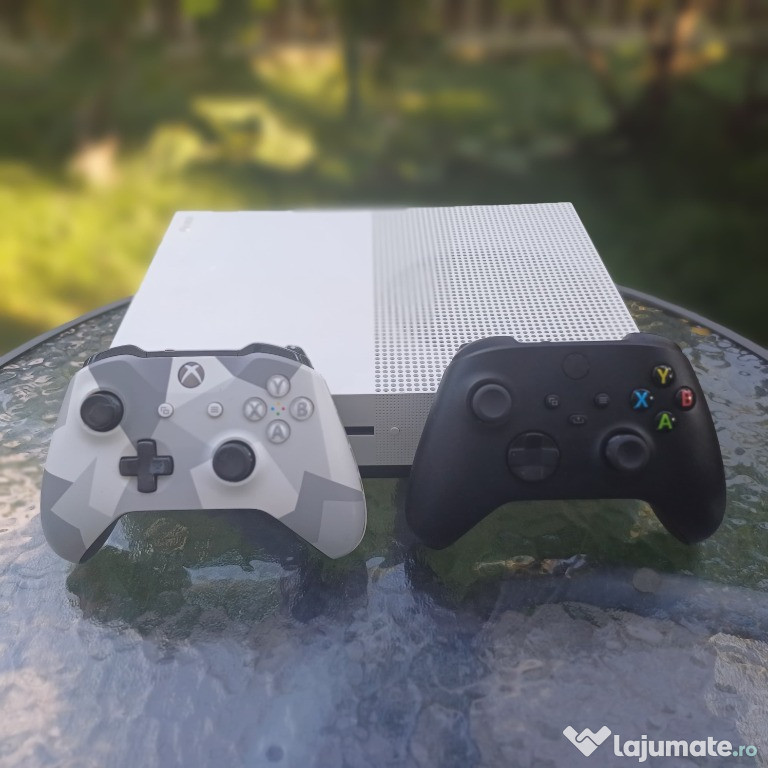 Consola Xbox One S + 2 controllere + Jocuri