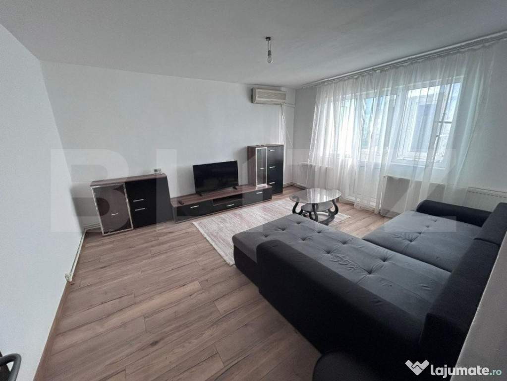 Apartament cu 3 camere, 72 mp utili, cartier Rovine