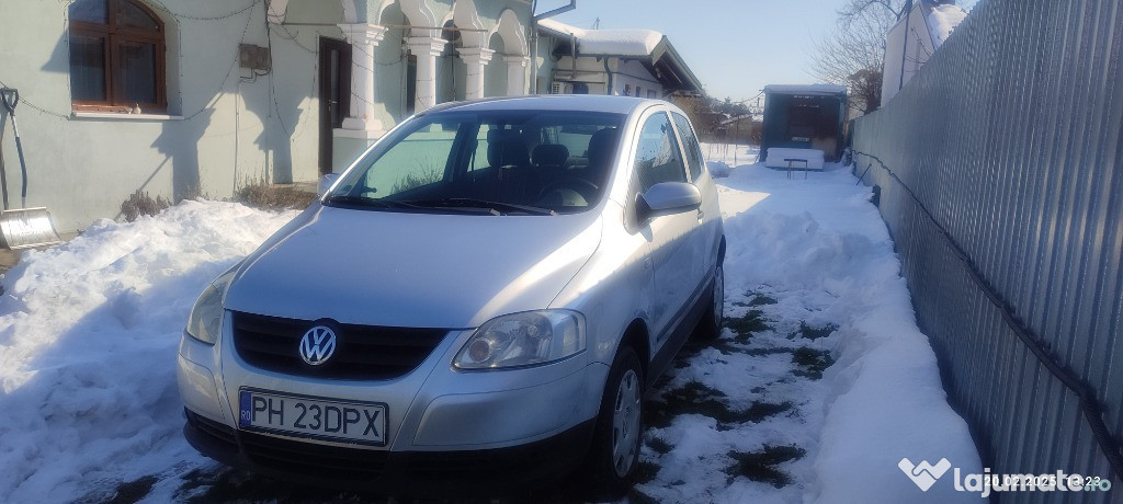 Vand vw fox unic proprietar in Germania , necirculat in Romania