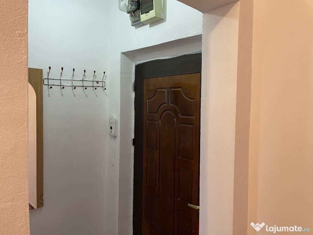 Apartament 3 camere str. Zabrautiului