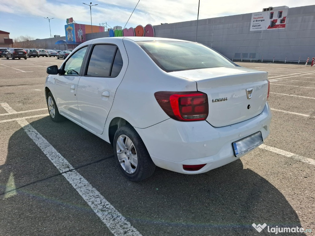 Dacia Logan 2, motor 1.0sce, 150000 km, cu aer condiționat