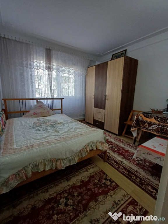 Zimbru- Apartament 3 camere- etajul 2