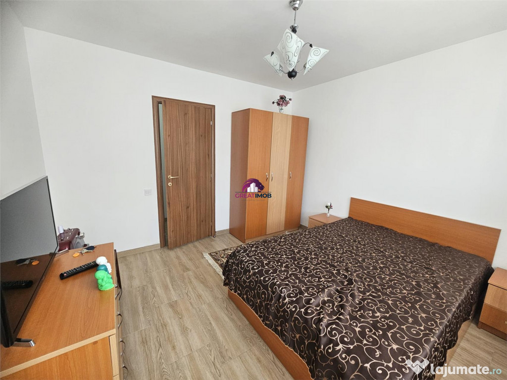 1 camera dintr-un apartament cu 3 camere.