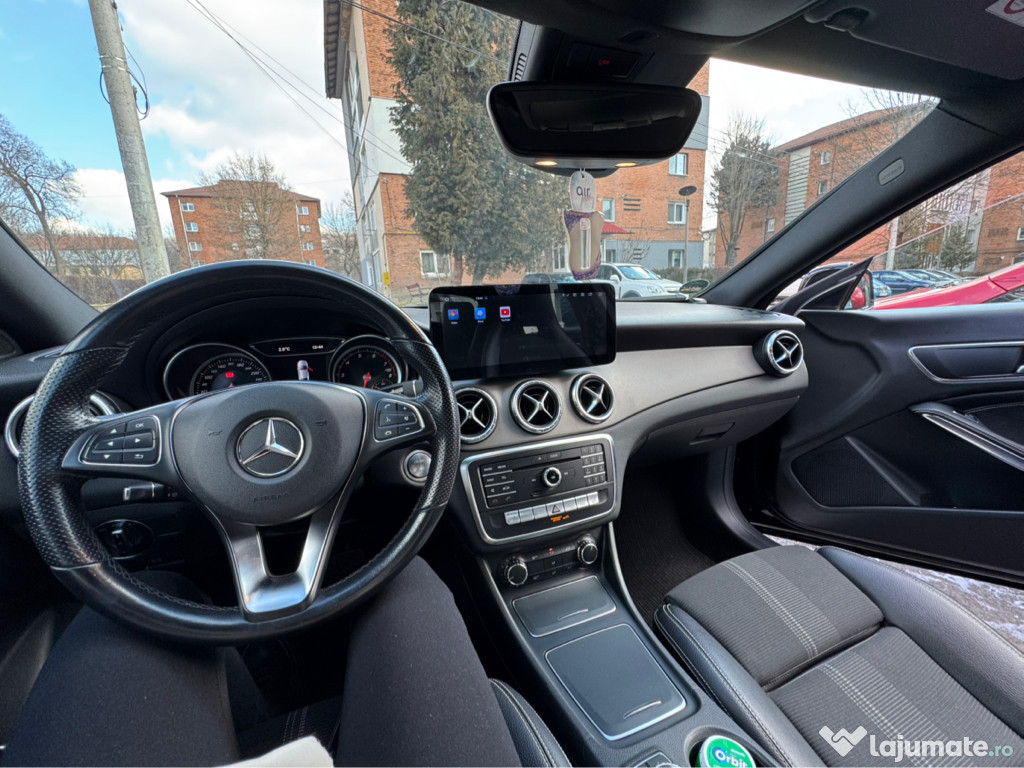 Mercedes Benz Cla 180 benzina