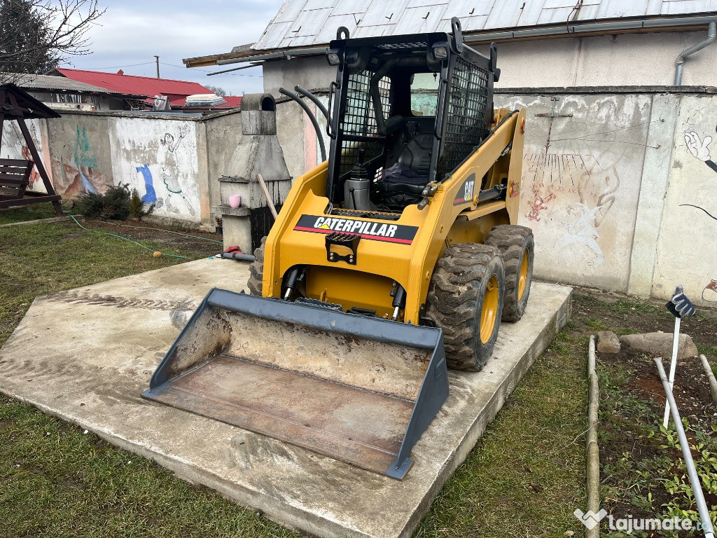 Bobcat Miniincarcator Caterpillar 236