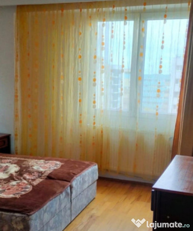 Apartament 3 camere, decomandat/ Drumul Taberei