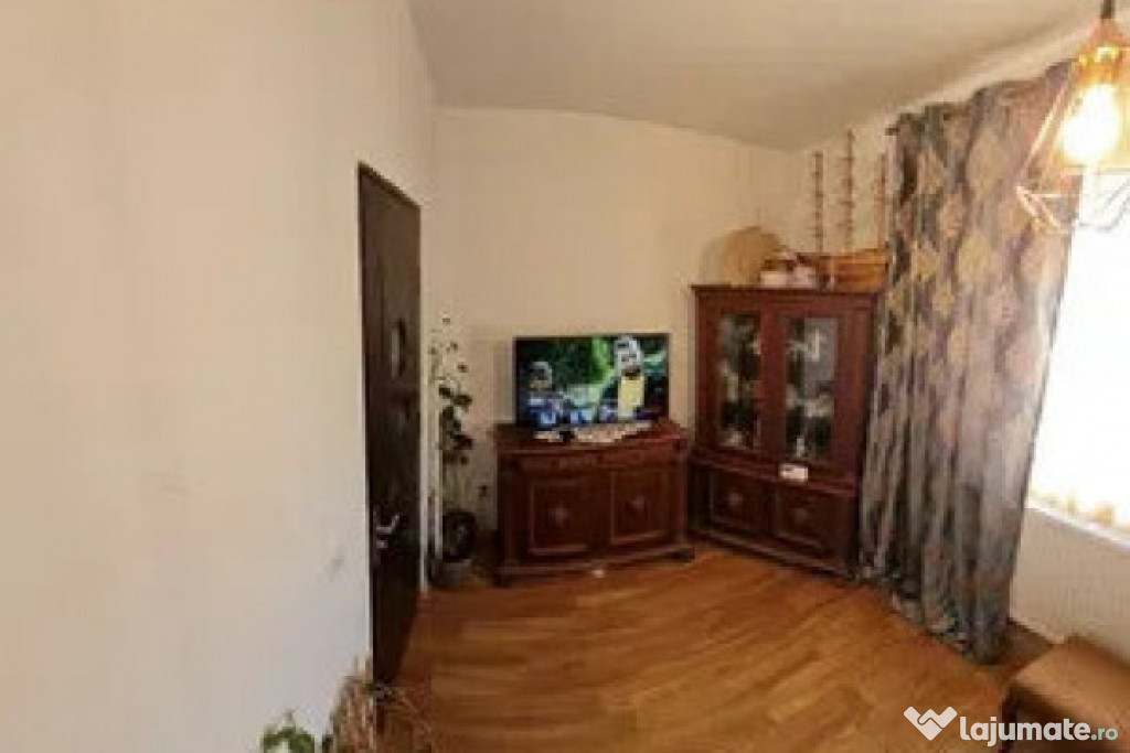 Apartament cu 2 camere , zona PEPINIEREI