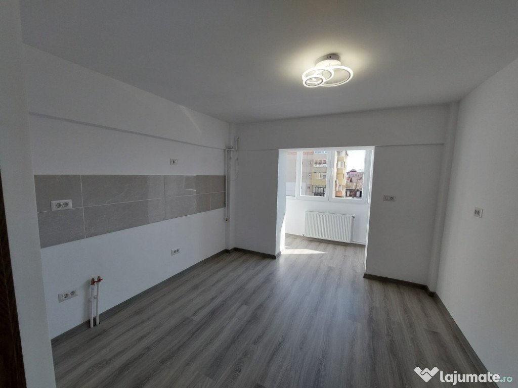 De vanzare apartament ultracentral 2 camere decomandat