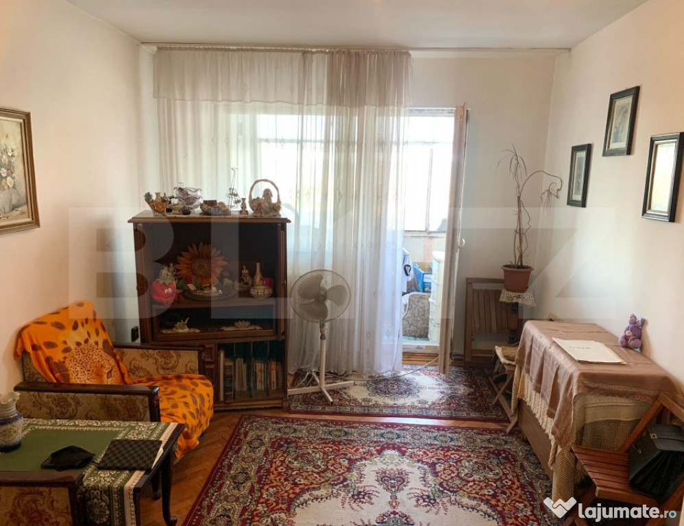 Apartament de vanzare cu 2 camere, 52 mp, zona Dambu