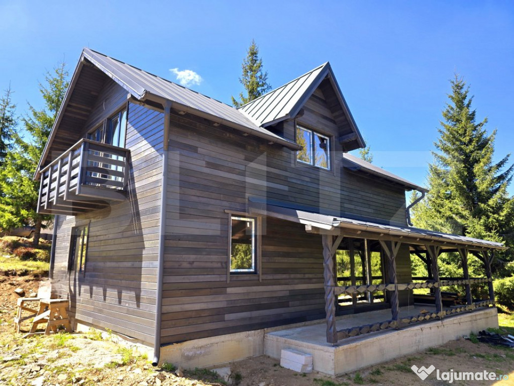 Cabană modernă în Mărișel, 4 dormitoare, teren de 1000m
