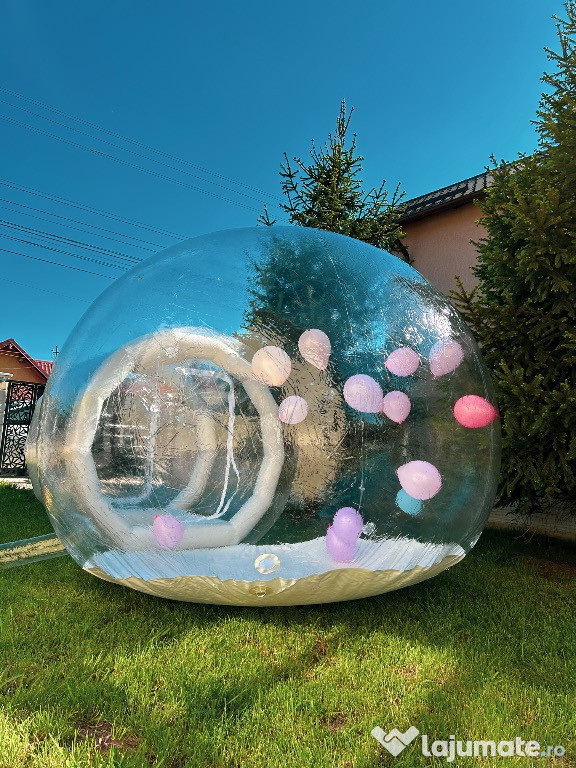Casuta gonflabila/Bubble house de inchiriat pentru petreceri de copii
