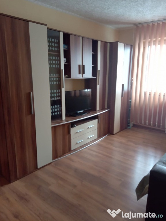 Vând apartament 2 camere Deva, zona Micro 15
