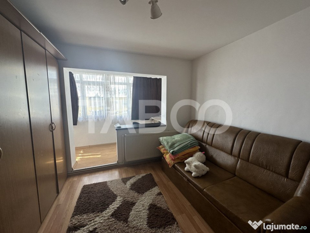 Apartament de inchiriat complet mobilat si utilat zona 1 Dec