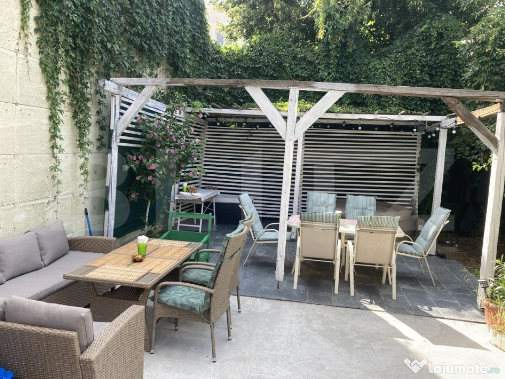 Casa de vanzare cu 4 camere, 170 mp, zona Unirii