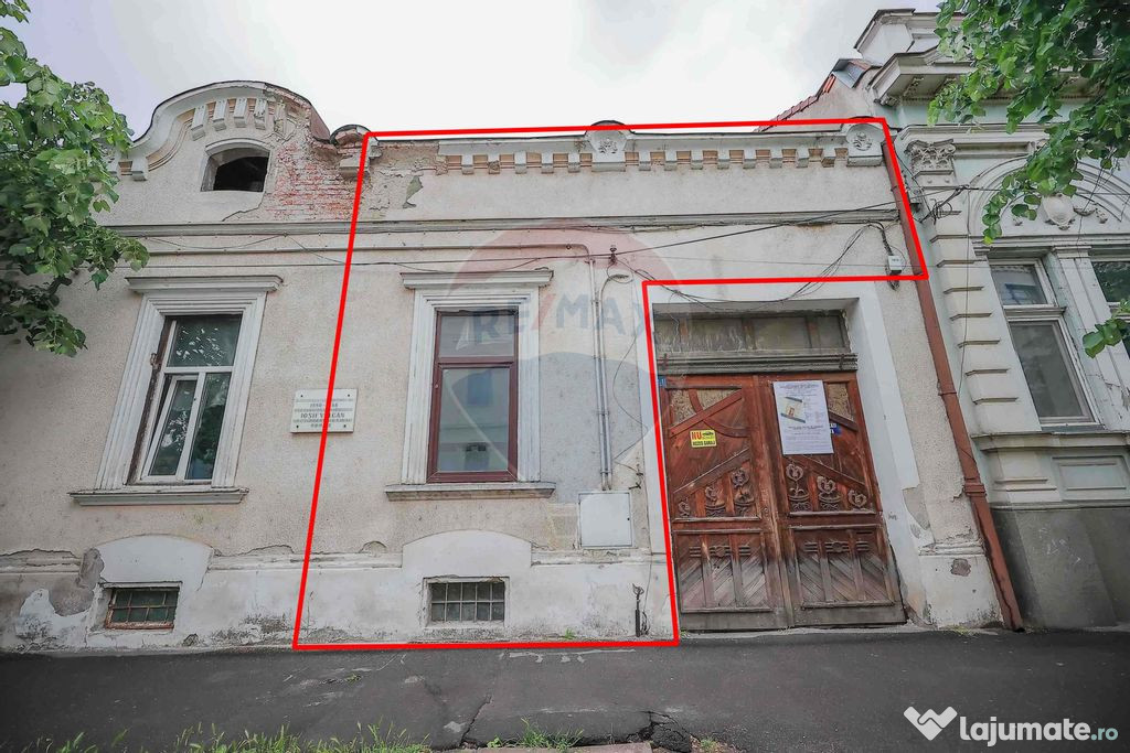 Apartament 3 Camere Unic Cu Valoare Culturală, Ultracent...