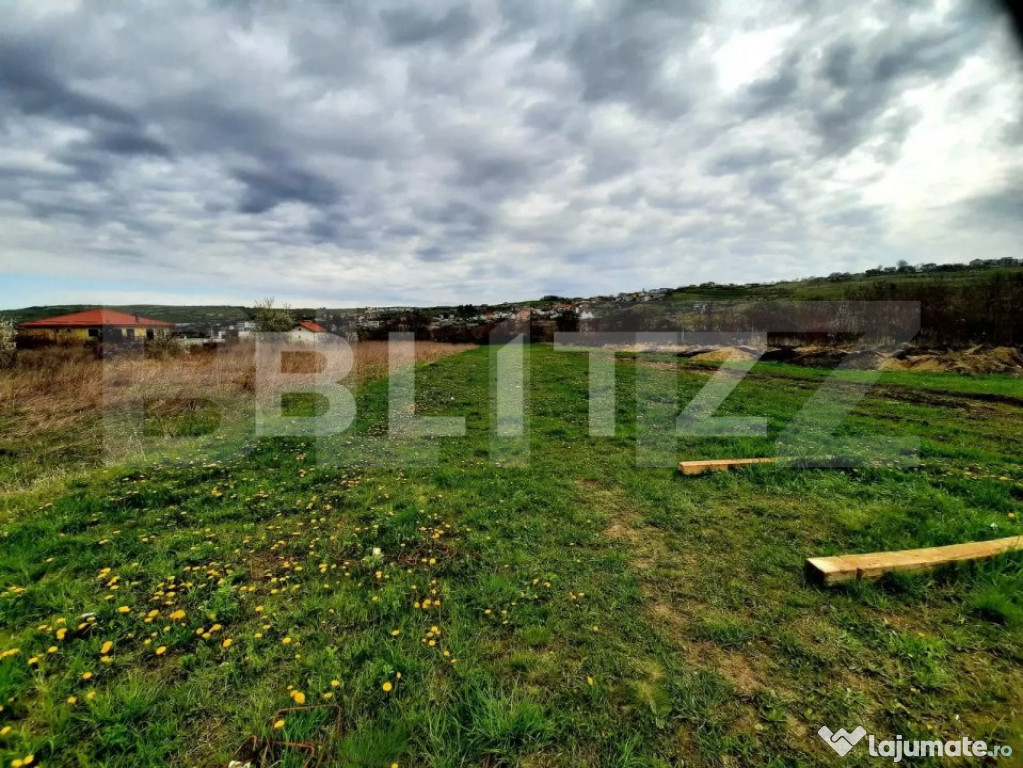 Teren intravilan 382mp, cu Puz aprobat prin HCL, in zona Bor