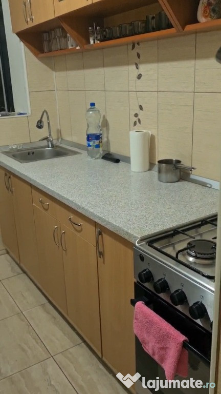 PRIMA INCHIRIERE Apartament spatios cu 2 camere, balcon, parcare