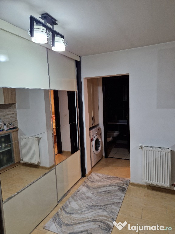 Apartament 2 camere ultracentral, Piata mare, str. Ion Pilllat