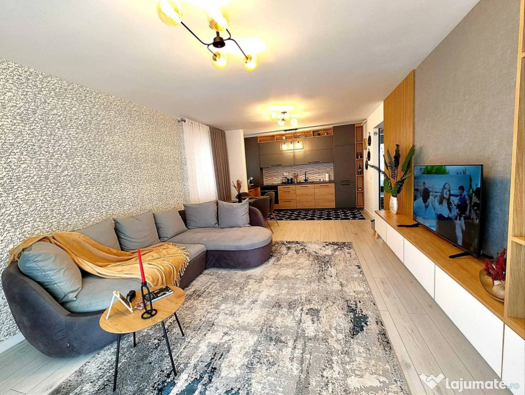 Apartament cu 2 camere, decomandat - zona Tractorul