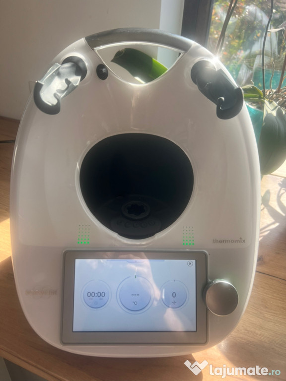 Thermomix tm6 cu doua boluri, cutter si blade cover
