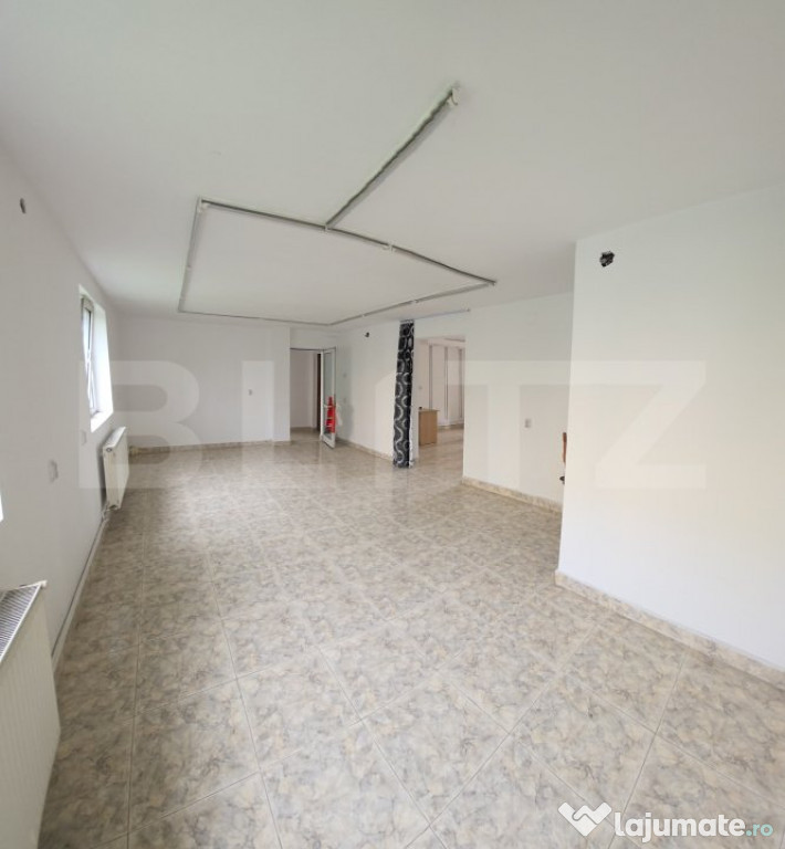 Spatiu comercial, 85 mp, zona Decebal