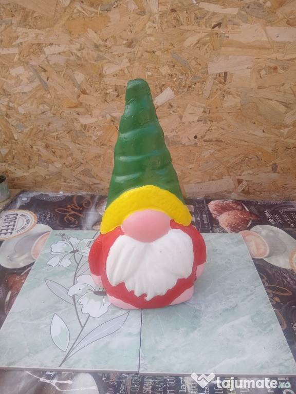 Pitic Gnom cu palarie verde | Ornamente pentru casa si gradina