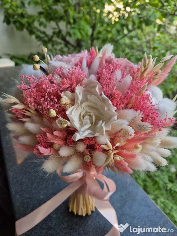 Buchete de flori mireasă/nașă