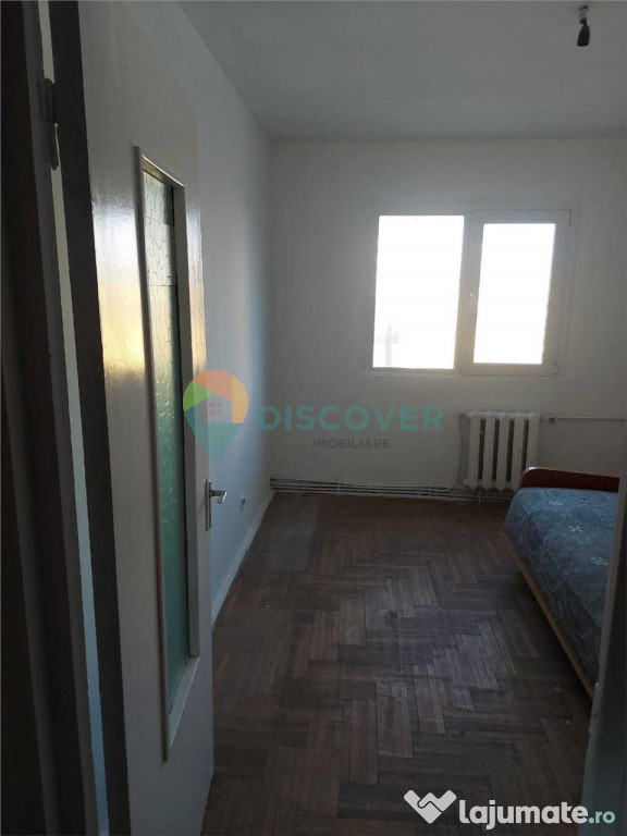 ORIZONT, 3 camere decomandate, etaj 2