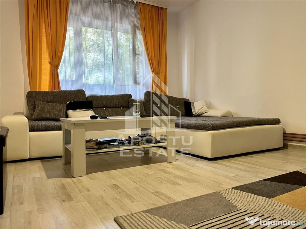 Apartament cu 3 camere decomandat zona Soarelui