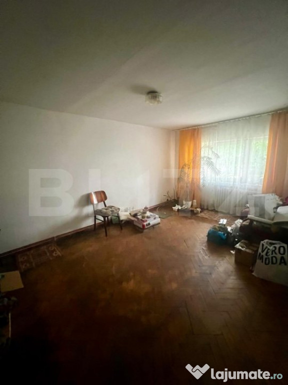 Apartament 3 camere, 65 mp, decomandat, zona Kaufland Marast