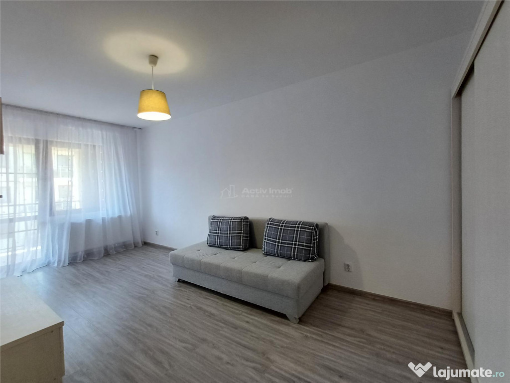 2 camere decomandat - centrala - parcare - piscina - Cartier