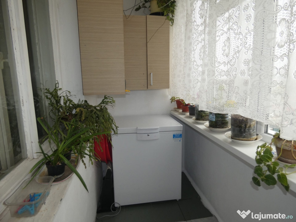 Vând apartament 2 camere