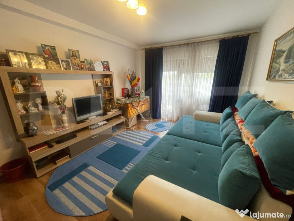 Apartament cu 2 camere, 63 mp, 2 locuri de parcare, zona pla