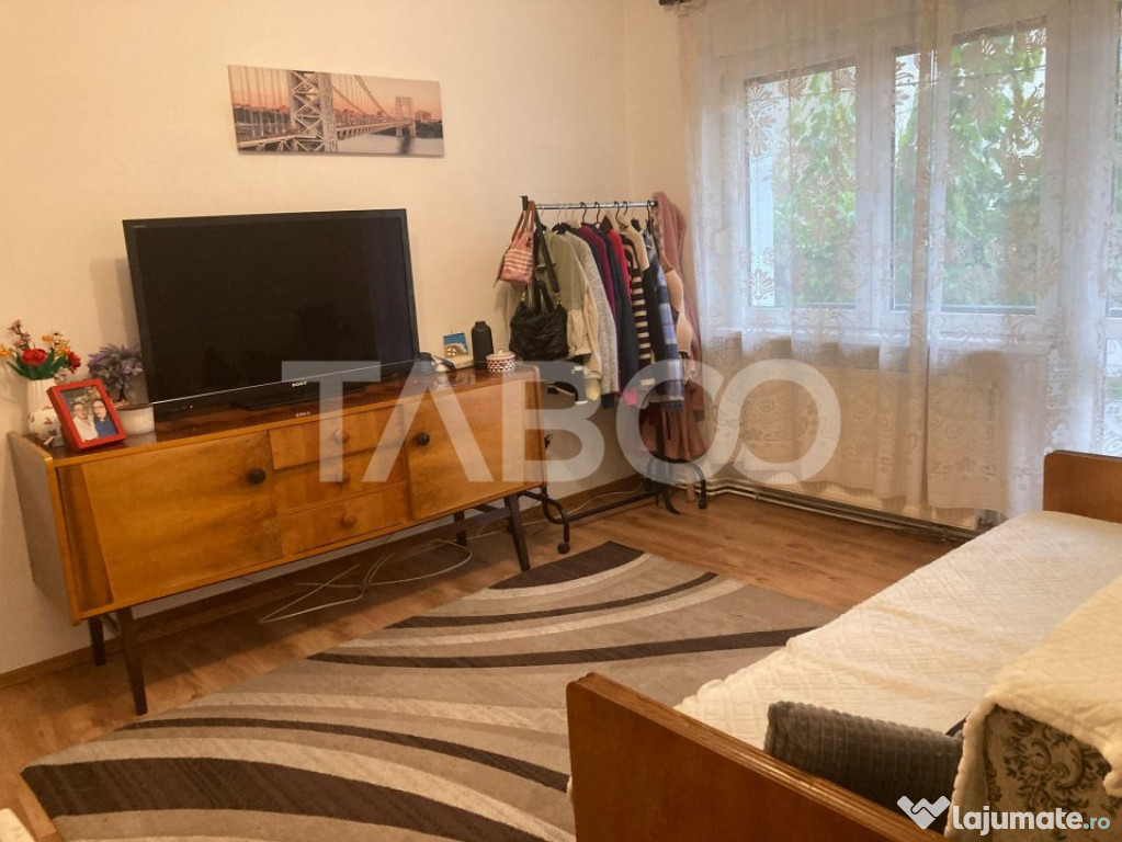 Apartament de inchiriat Central 2 camere balcon mobilat util
