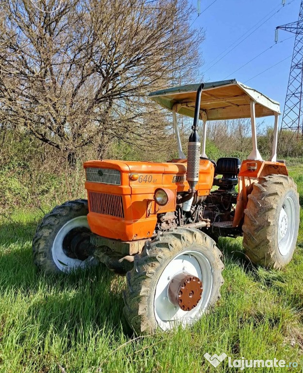 Tractor Fiat 4x4 640 preț bun