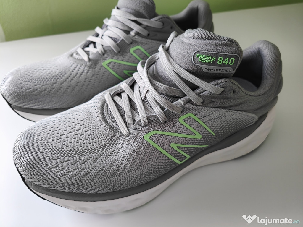 Adidasi new balance noi