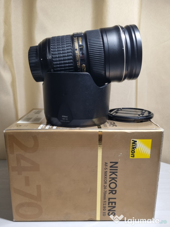 Nikon 24-70 f2.8 G ED AF-S și Nikon SB-700