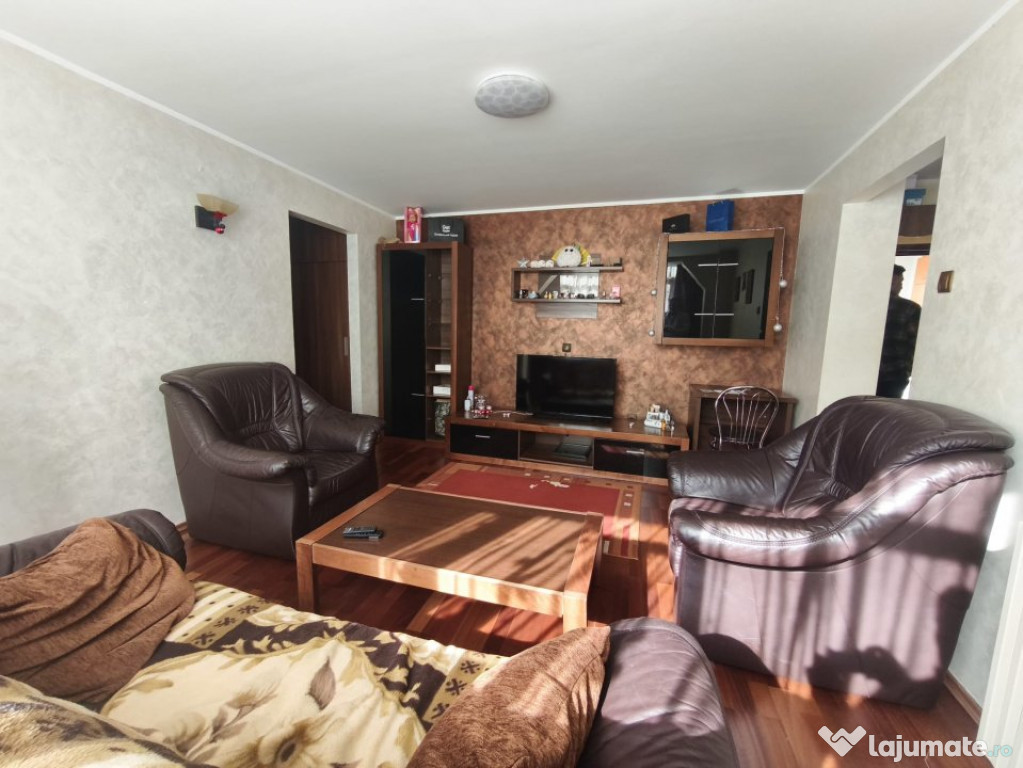 Apartament 2 camere, zona Manastirea Bogdana, Radauti