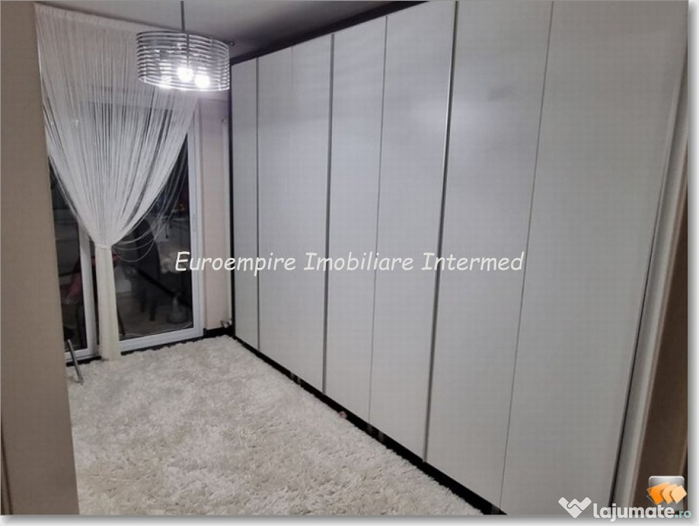 De vanzare apartament cu 3 camere, decomandat zona KM 4-5