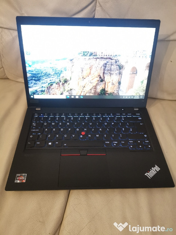 Lenovo T14 Rizen 5 pro touch-screen ssd 512 m2 32 gb DDR 4