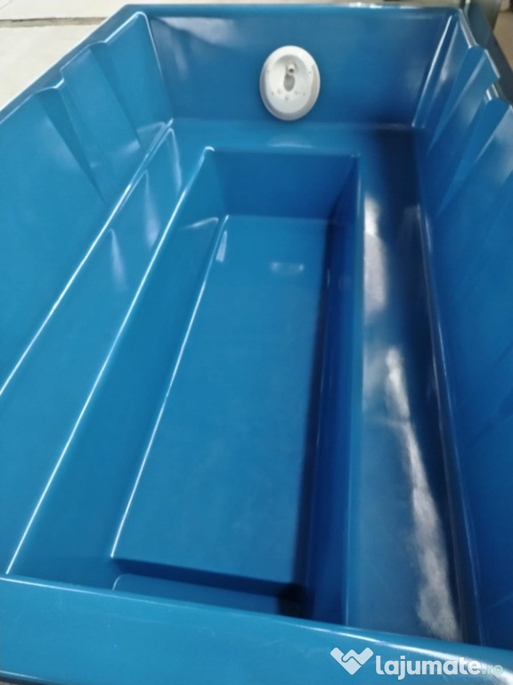 Piscina din fibra de sticla