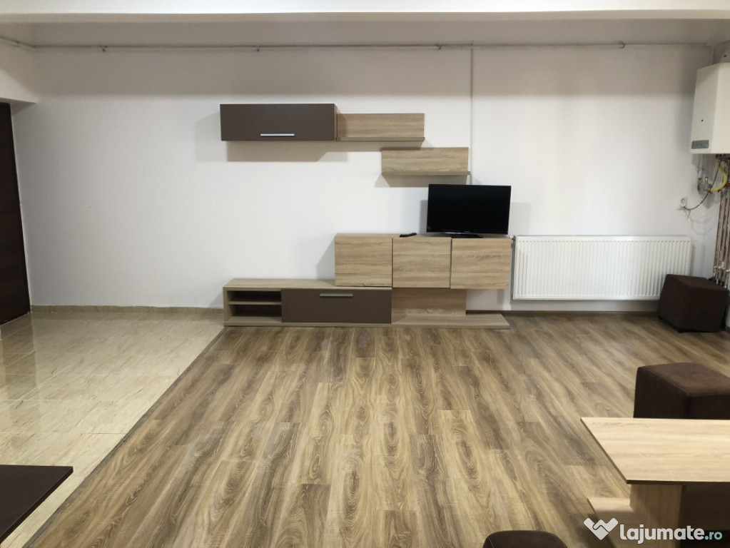 Ap 2 camere spatios et 2 balcon mare