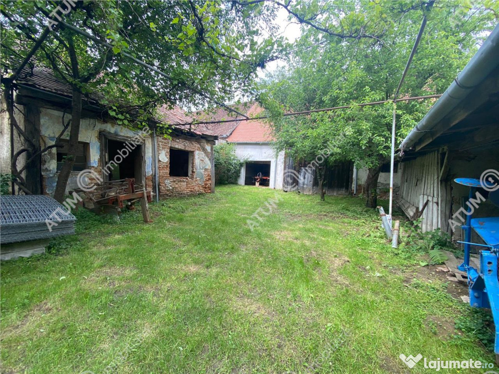 Casa cu 4 camere si anexe in comuna Mohu din Selimbar